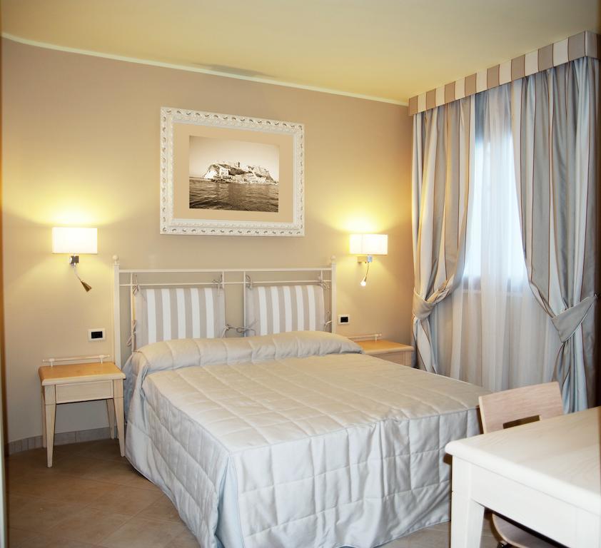Bed and Breakfast La Casa Di Gino San Nicola di Tremiti Zimmer foto